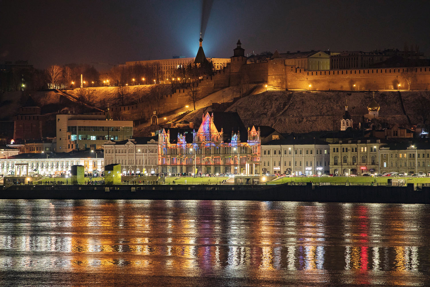 Как создавалось световое шоу в Нижнем Новгороде  — INTERVALS