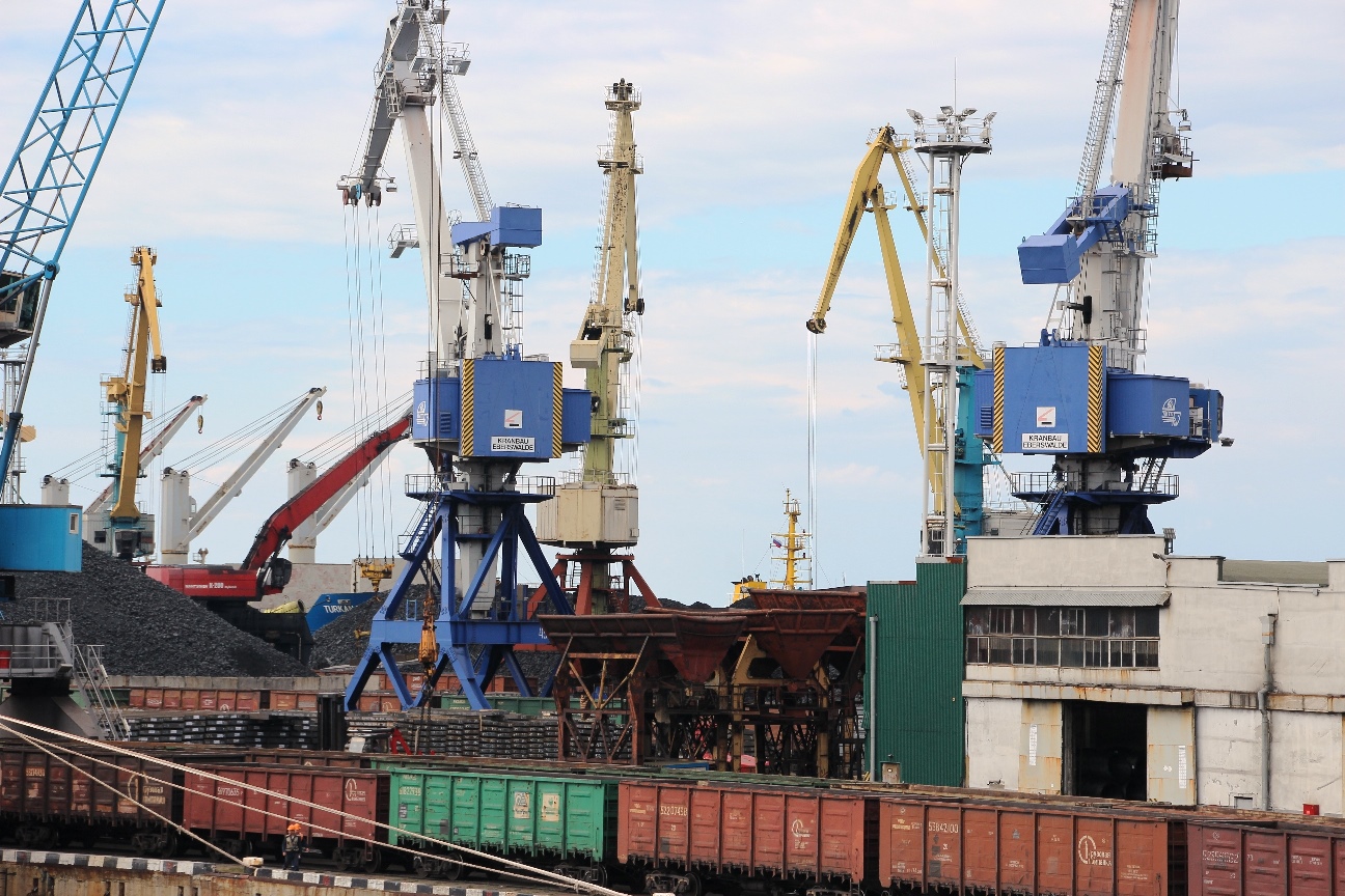 В Туапсинском морском порту установлен рекорд суточной выгрузки вагонов