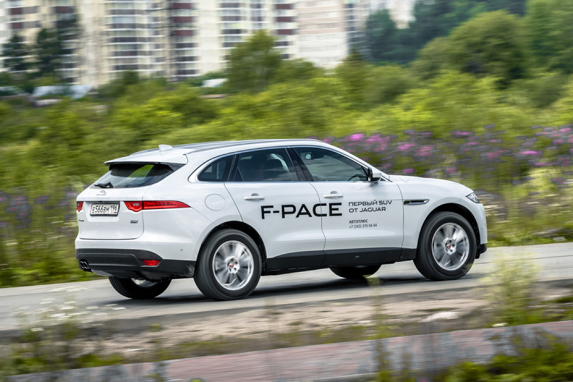 Разбираемся в ажиотаже вокруг первого кроссовера Jaguar F-Pace