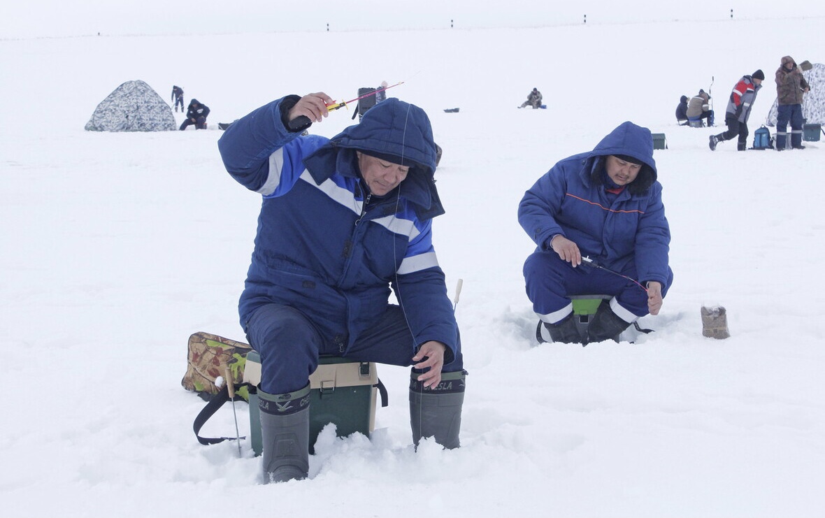 На соревнованиях сотрудники «Башмеди» поймали 30 кг окуней и плотвы