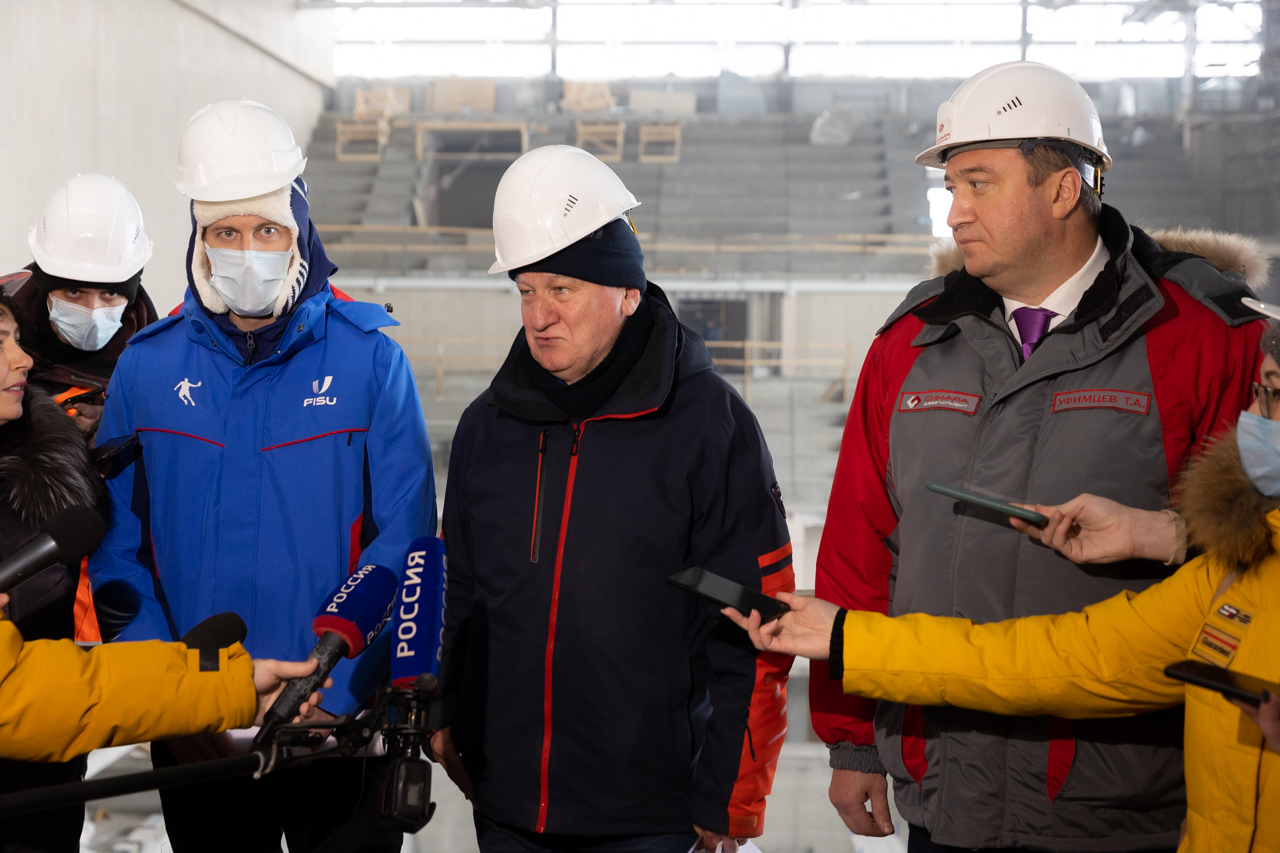 Команда FISU провела инспекционный визит на стройплощадку Универсиады