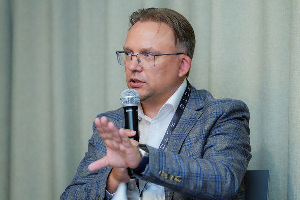 Михаил Милинис, Bitobe