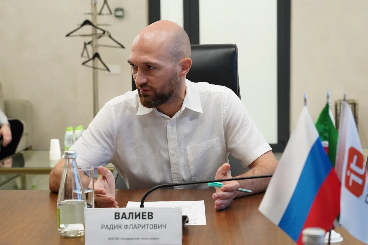 Фото: пресс-службы минцифры РТ. На фото: директор по развитию и кадровой политике Университета Иннополис Радик Валиев