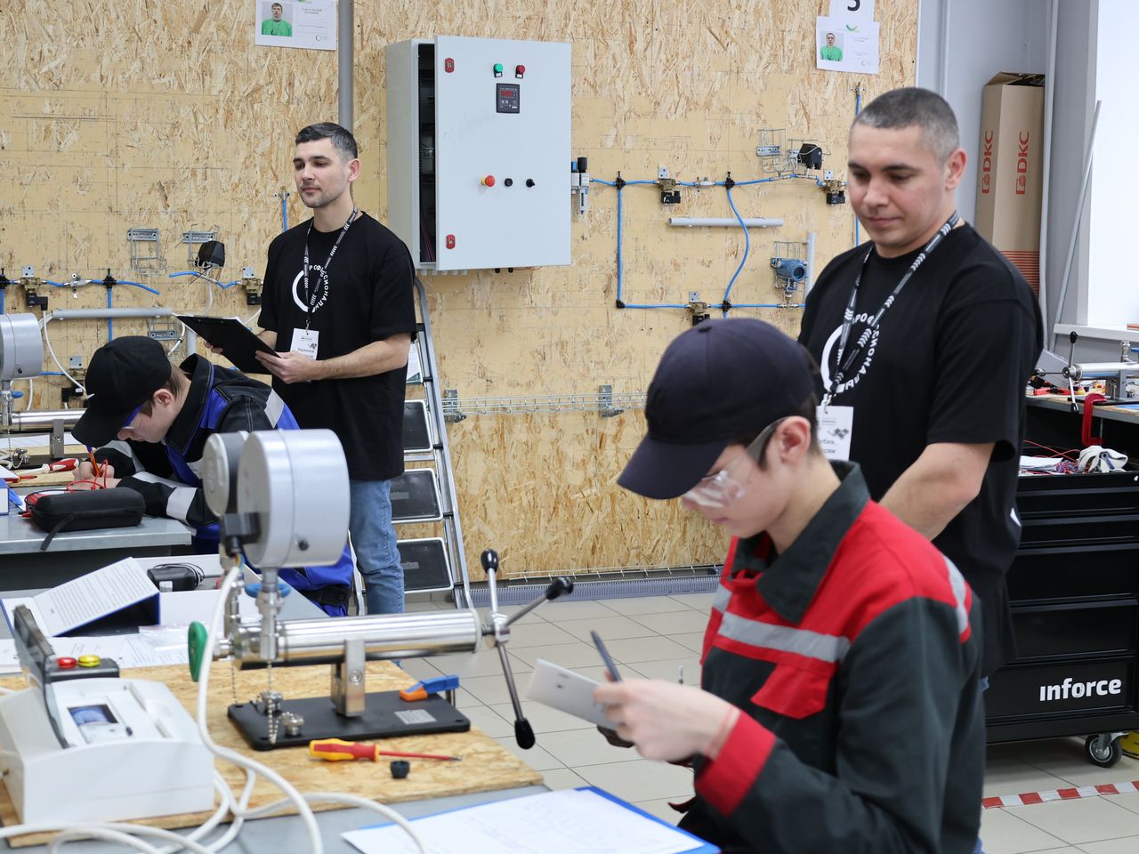 Сотрудники «ПМУ» «Уралхима» стали экспертами чемпионата «Профессионалы»