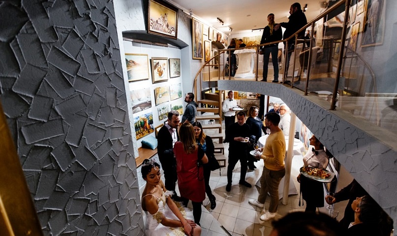 В Ростове открылась новая галерея современного искусства «Луна»