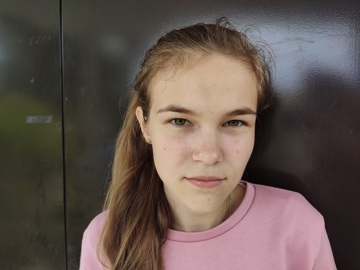 16-летней Юле требуется 91 840 рублей на ортопедический корсет