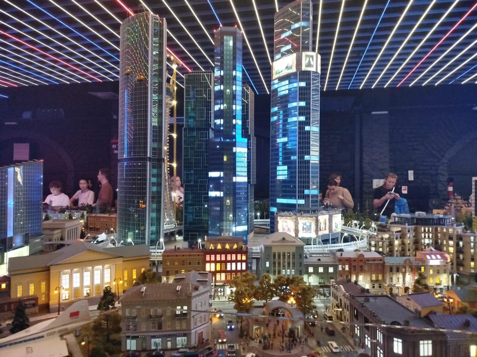 Семейный отдых в Петербурге: обзор хитовых и нестандартных маршрутов