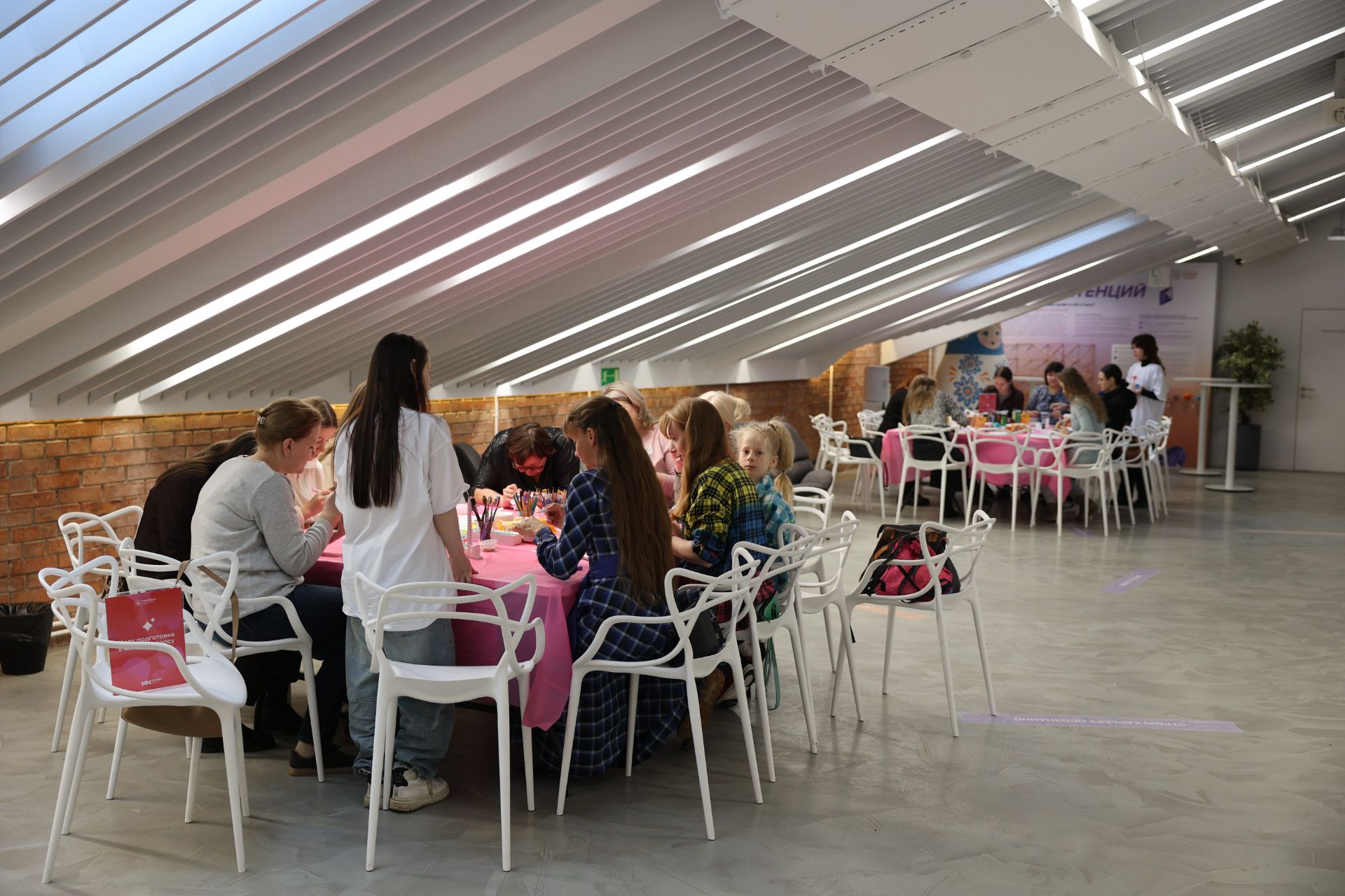 Институт демографического развития устроил праздник для нижегородок