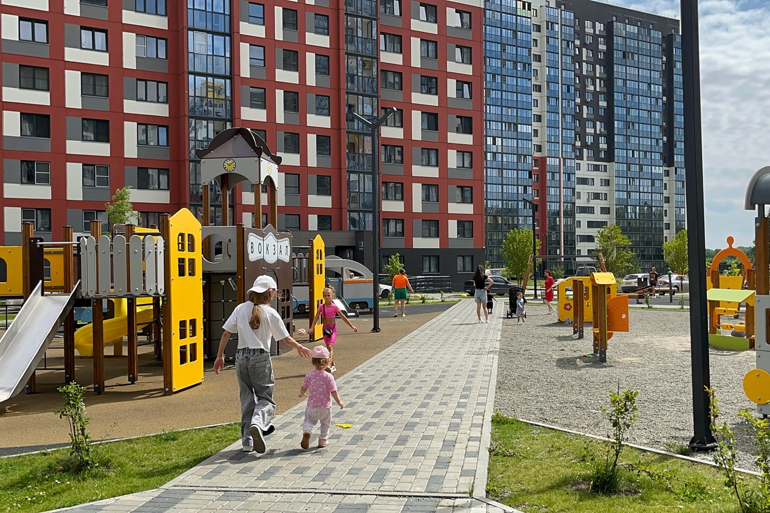 Семейный микрорайон с 18-летней историей — Чистая Слобода