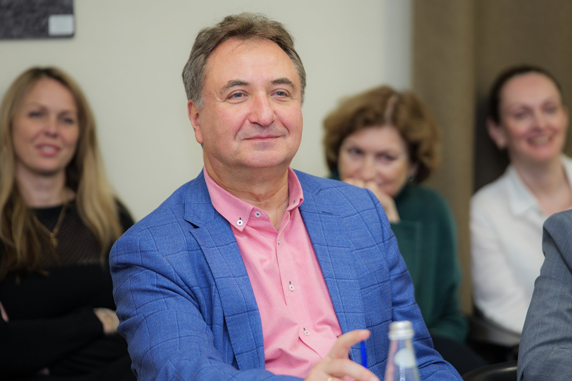 Владимир Хильченко, Холдинговая компания «Созвездие Водолея»