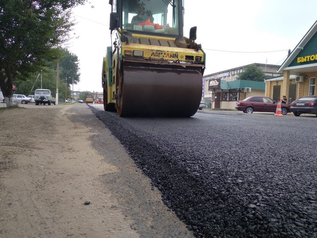В Адыгее продолжается ремонт дорог по нацпроекту