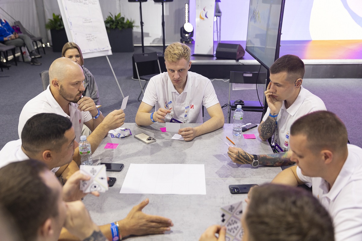 Сотрудники Синары решили реальные бизнес-кейсы на форуме «Горизонты»