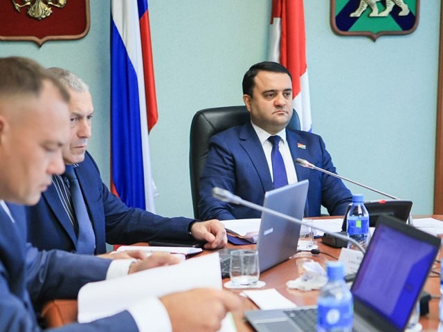 Фото: пресс-служба Законодательного собрания Приморского края