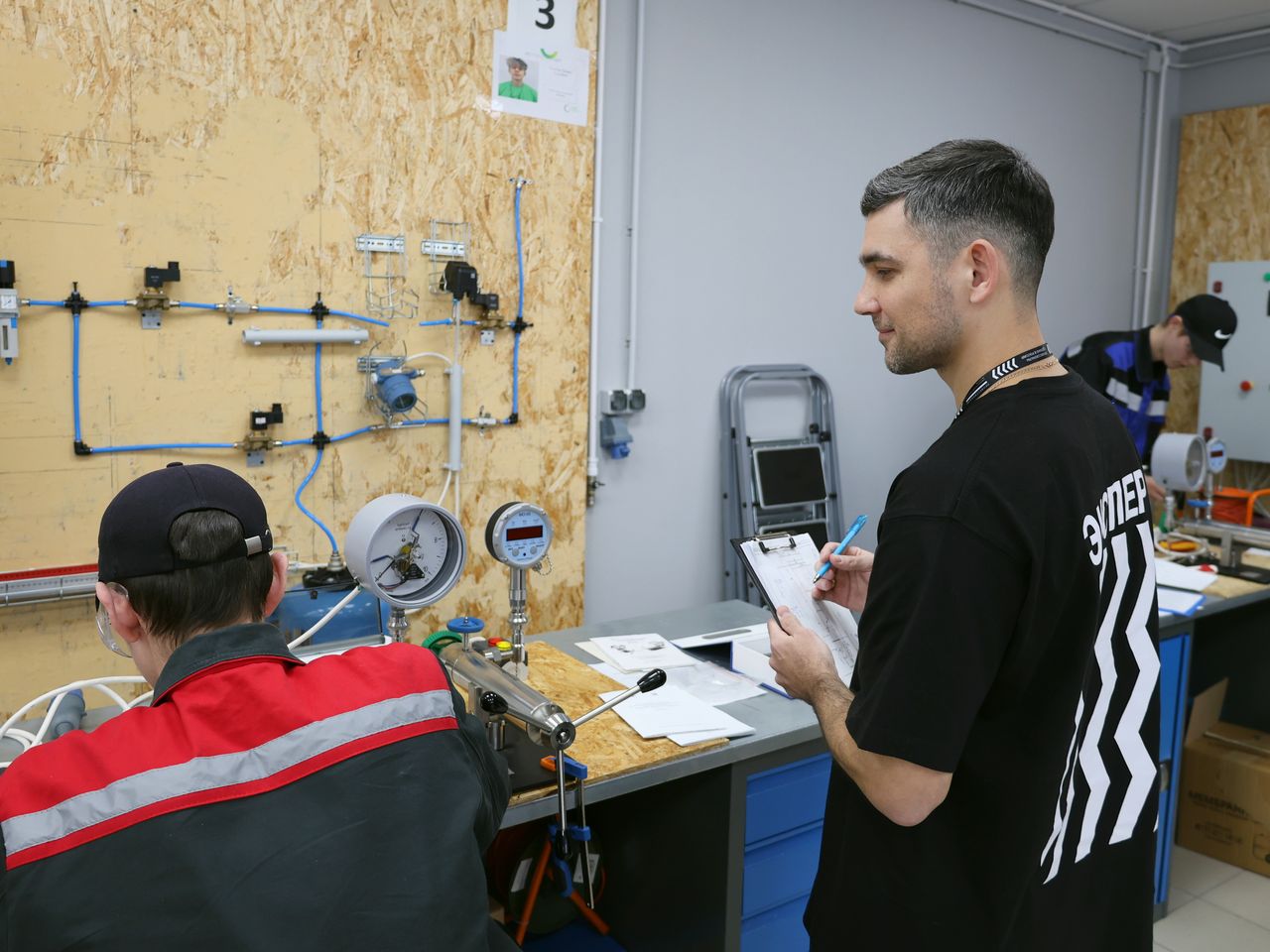 Сотрудники «ПМУ» «Уралхима» стали экспертами чемпионата «Профессионалы»