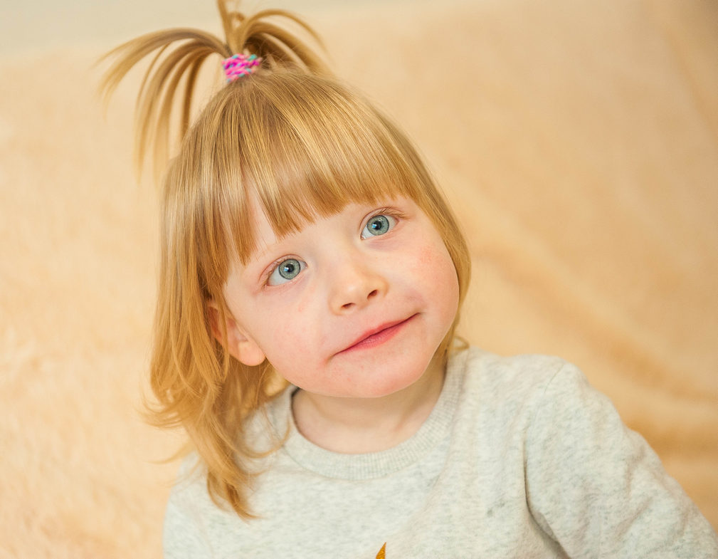 Четырехлетней Алисе с эпилепсией нужно 171 043 рубля на лекарство