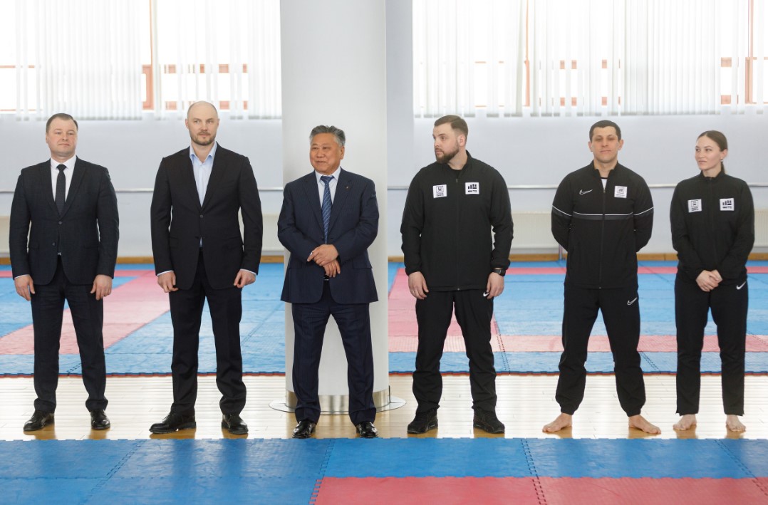 Глава Федерации каратэ России Сергей Цой посетил тюменские спортобъекты 