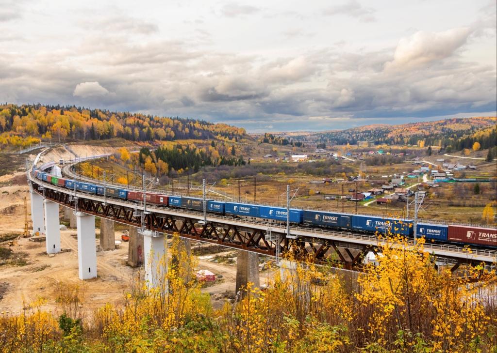 ГЖД запустила 14 новых маршрутов грузовых поездов по расписанию