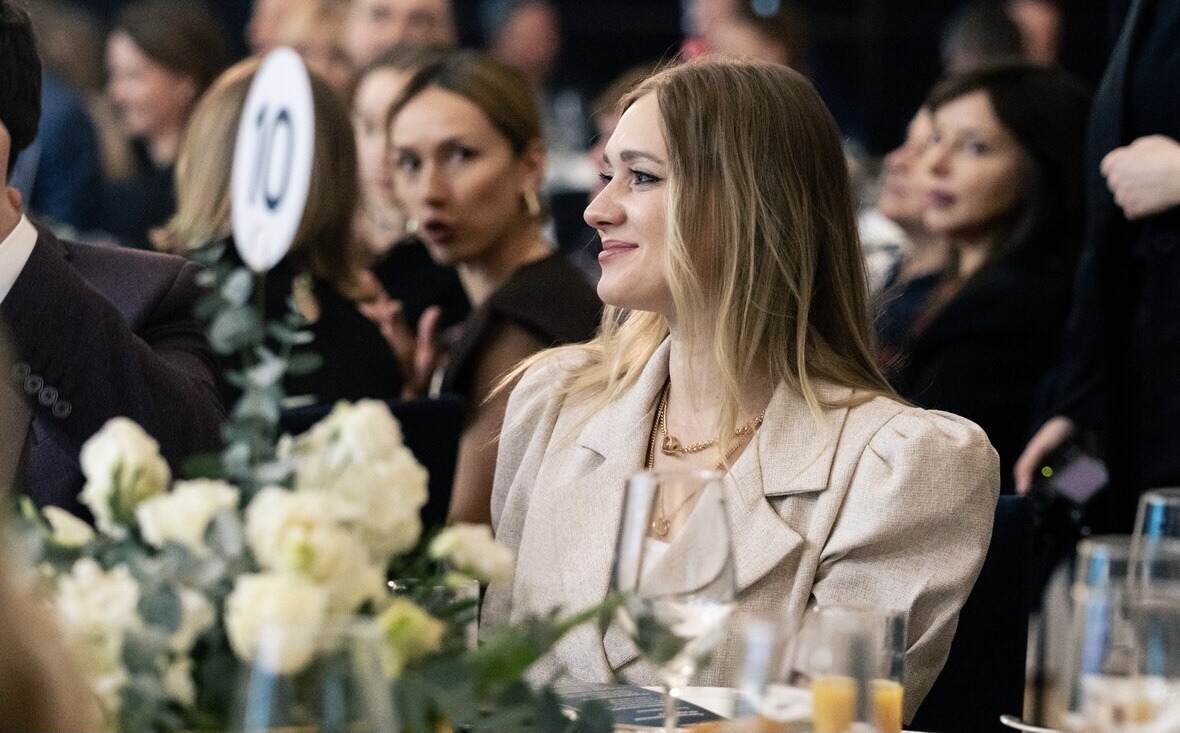 Сто вдохновляющих историй от Сбера