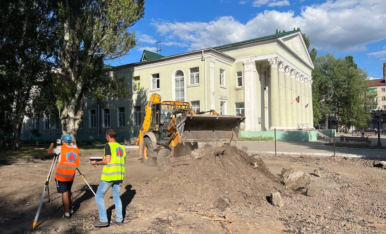 Реконструкция Дворца культуры Харцызска.