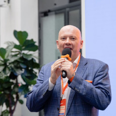 Ежегодный HappyWork Forum — ключевое событие, посвященное корпоративному благополучию
Источник изображения: Из личного архива Андрея Вебера / ООО «Культура счастья»