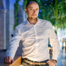 Юрист Виталий Буркин: «Бизнесмен несет наказание еще до суда»