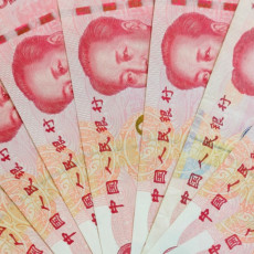 Тюменцы увеличили вложения в юань в 23 раза