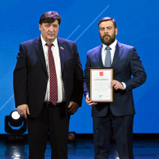 Юрий Клепиков, Кирилл Юткин (Фото: пресс-служба филиала «Россети Центр» — «Белгородэнерго»)