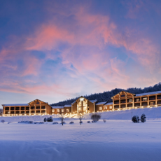 Cosmos Collection Altay Resort 
в 2021 году признан лучшим курортным отелем по версии Национальной гостиничной премии