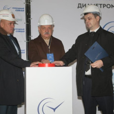 Игорь Артамонов, Игорь Ефремов и Александр Овчаров(Фото: пресс-служба ЛТК «Свободный сокол»)