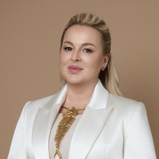 Анна Фомичева: что нельзя отдавать на аутсорсинг при работе с Китаем