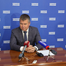 Дмитрий Аверов (Фото: пресс-служба Липецкого областного Совета)