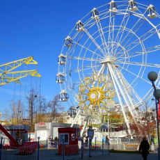 Как тюменский парк обновил аттракционы к сезону через лизинг