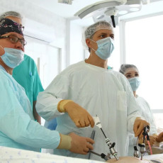 Технологии, используемые в клинике «РЖД-Медицина», позволяют проводить операции, не травмируя кожу пациента. Все фото: «РЖД-Медицина» Новосибирск