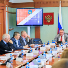 Фото: пресс-служба Законодательного собрания Приморского края