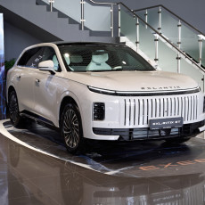 Первые автомобили EXEED EXLANTIX уже на дорогах Екатеринбурга