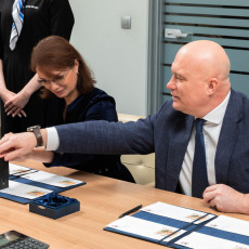 Юбилейный конверт к 20-летию РЕДМОНД в России вышел в почтовое обращение