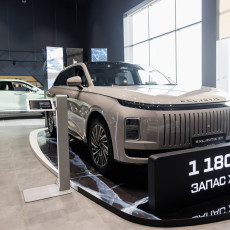 Всепогодный EXEED|EXLANTIX EТ: премиальный гибрид снова в игре 