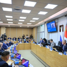 Фото: пресс-служба Законодательного собрания Приморского края