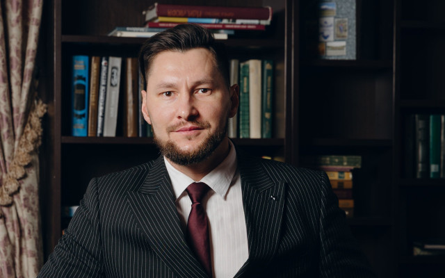 На фото: исполнительный директор УК «Альфа-Капитал» в Казани Рузиль Хабибуллин