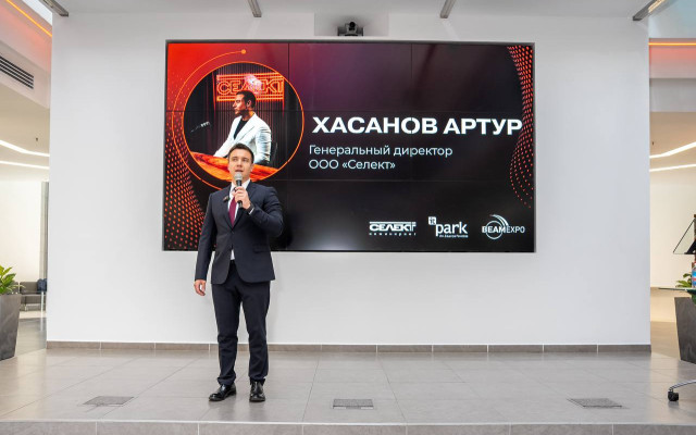 На фото: основатель федеральной группы компаний «Селект» Артур Хасанов