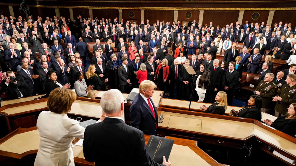 Дональд Трамп во время послания парламенту
