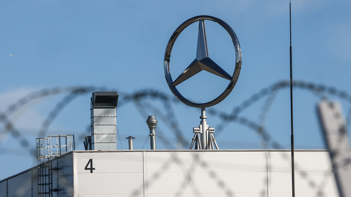 Глава Подмосковья допустил покупку завода Mercedes компанией из Китая — РБК