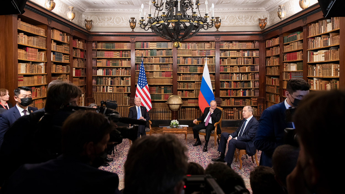 Владимир Путин и Джо Байден