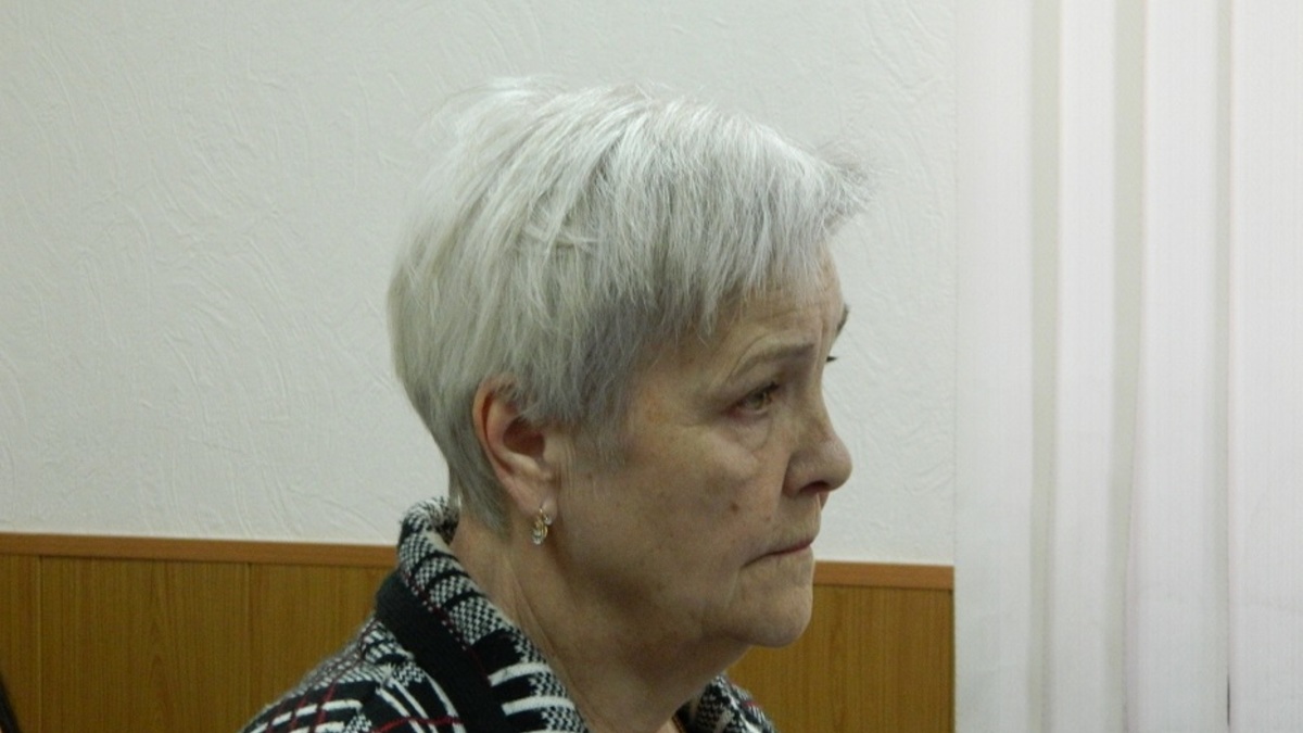 Елена Доминова