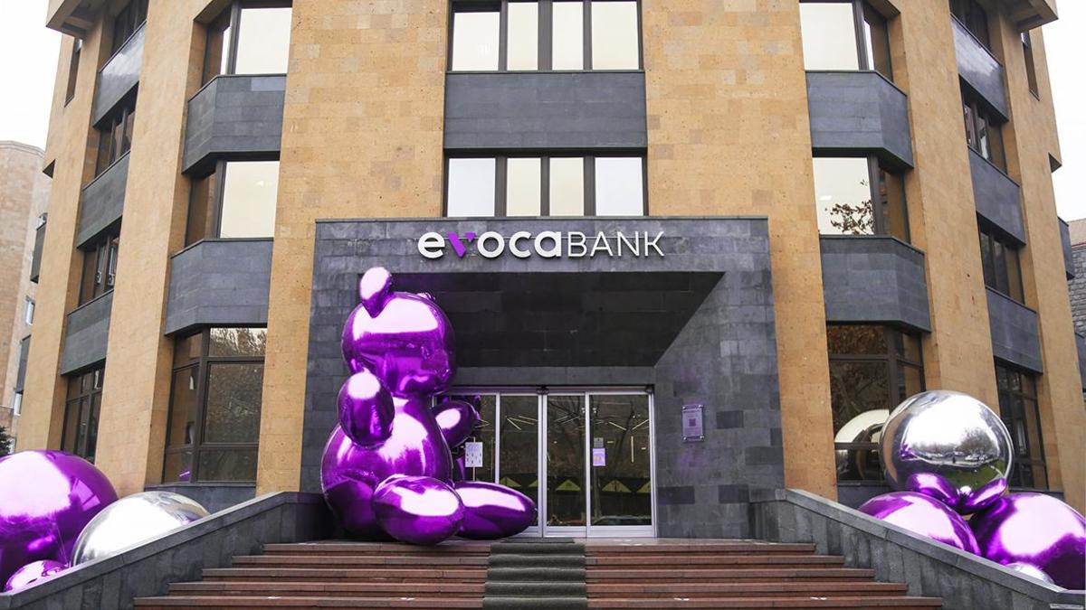 Фото: evocabank / Facebook (входит в корпорацию Meta, признана экстремистской и запрещена в России)