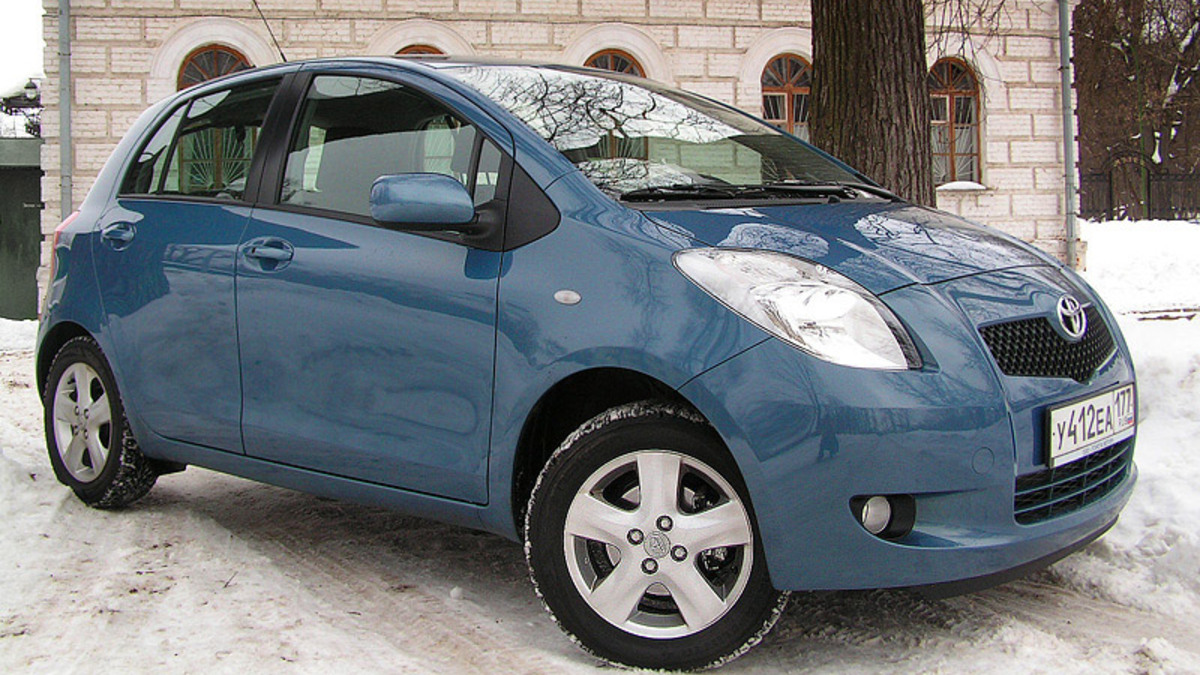 Продажа тойота автомат. Тойота Ярис 1.3 автомат. Toyota Yaris 1.2. Toyota Yaris 2007. Тойота Ярис 1,6.