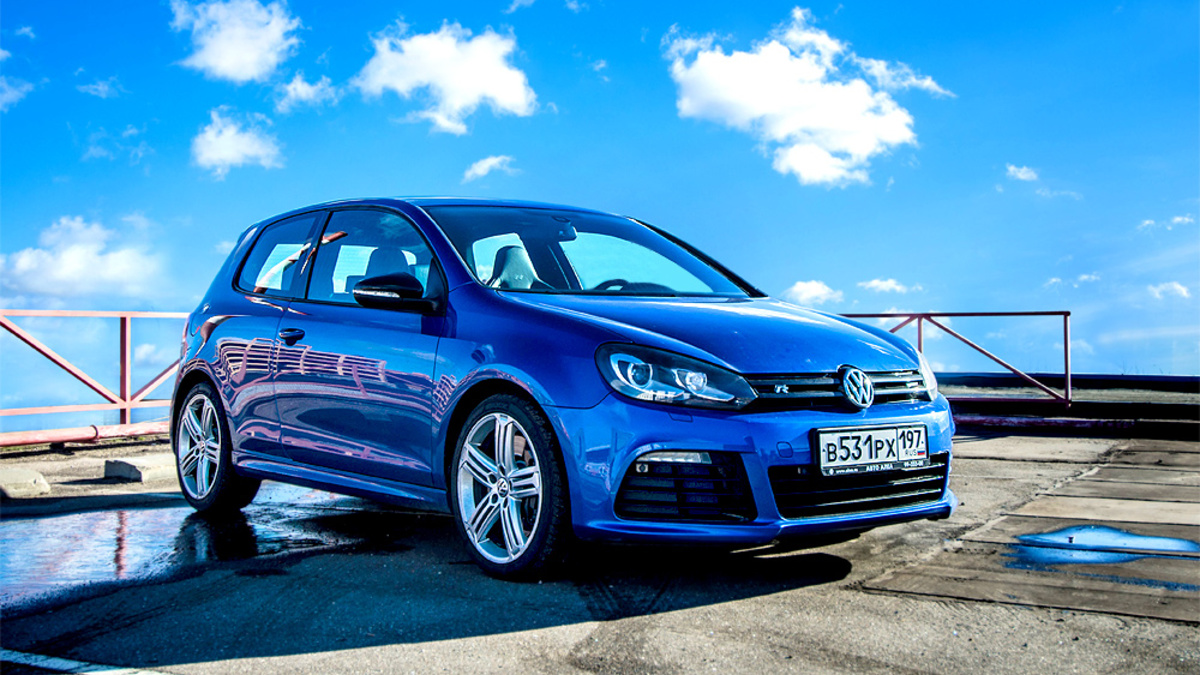 Не последние гастроли. Тест-драйв Volkswagen Golf R :: Autonews