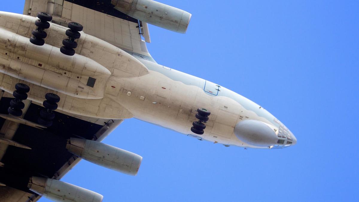 Еркектерге мәжбүрлі оргазм туралы бейнелер