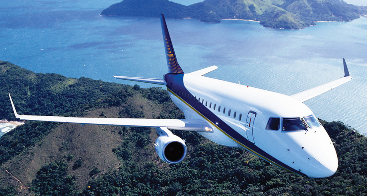 Embraer 170 — самолет бразильского конгломерата Embraer, одного из лидеров мирового рынка региональных самолетов. На борту Embraer 170 размещаются от 70 до 80 пассажиров эконом-класса