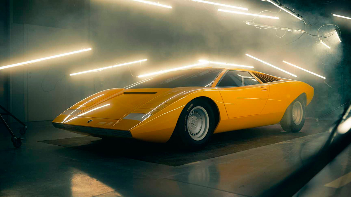 Lamborghini представила Countach LP 500 Reconstruction